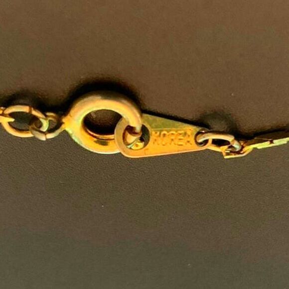 Elegant Sarah Coventry Filigree Leaf Necklace Set, in Gold plate, Marked - Picture 8 of 8